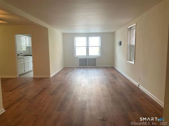39 Glenbrook Road 2R, Stamford, CT 06902