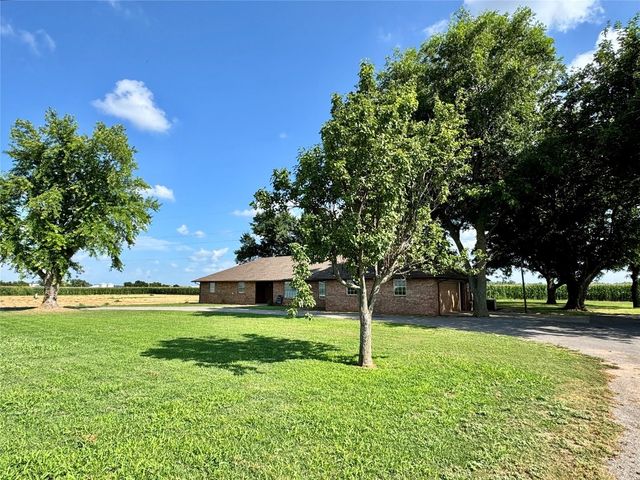 1383 County Road 1373, Chickasha, OK 73018