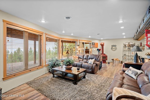 2094 E Driftwood Heights DR, Harrison, ID 83833