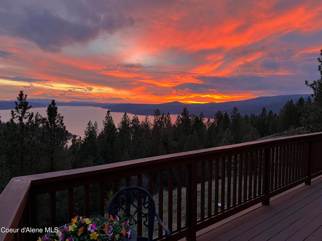 2094 E Driftwood Heights DR, Harrison, ID 83833
