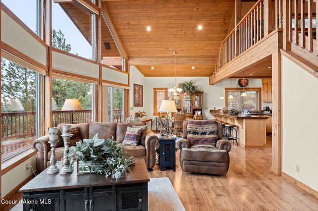2094 E Driftwood Heights DR, Harrison, ID 83833