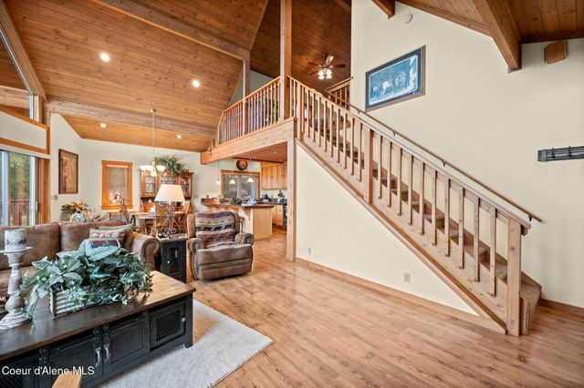2094 E Driftwood Heights DR, Harrison, ID 83833