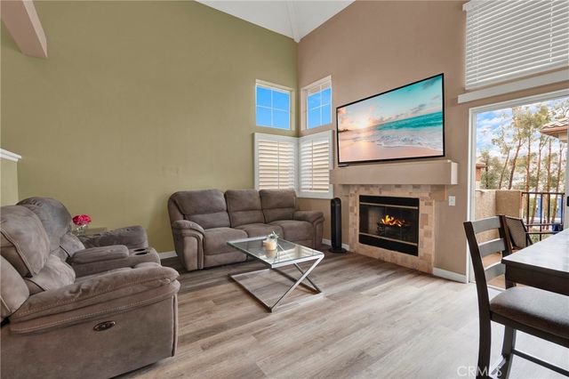 2931 Via Milano 202, Corona, CA 92879