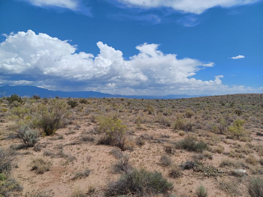 2701 Braunfels Street NE, Rio Rancho, NM 87144
