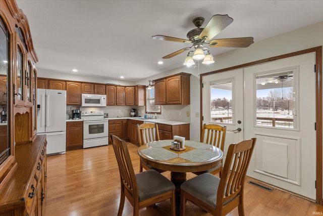 68426 CR 23, New Paris, IN 46553