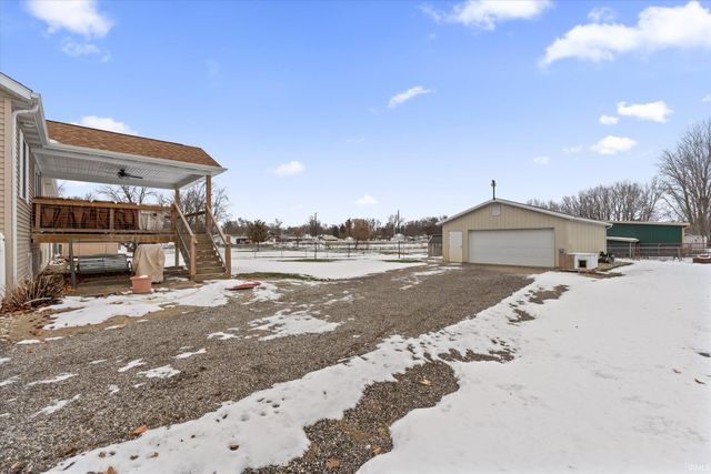 68426 CR 23, New Paris, IN 46553