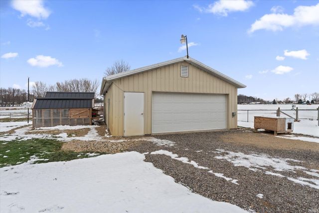 68426 CR 23, New Paris, IN 46553