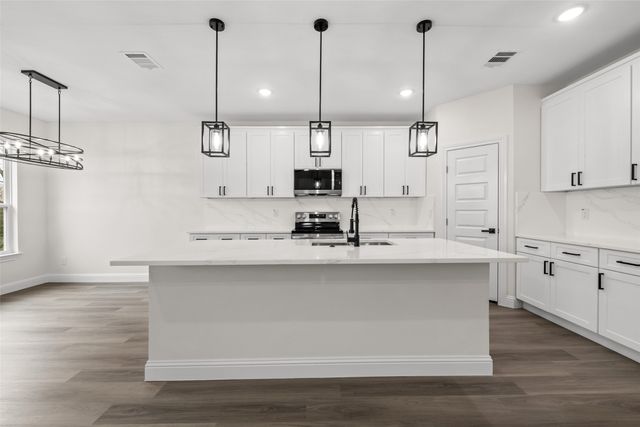 1505 Up The Grove Street, Greenville, TX 75401