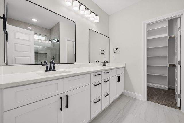 1505 Up The Grove Street, Greenville, TX 75401