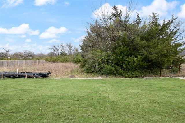 1505 Up The Grove Street, Greenville, TX 75401