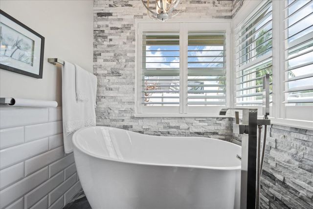 1654 Farmington Circle, Wellington, FL 33414