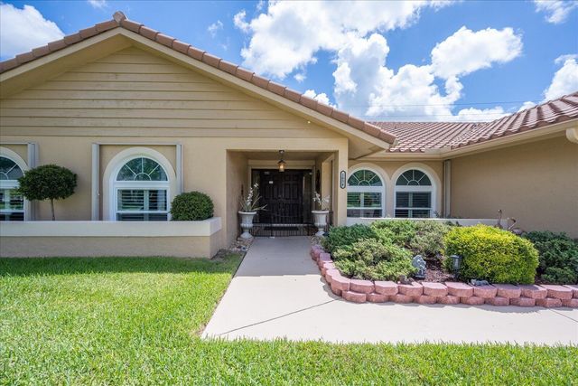1654 Farmington Circle, Wellington, FL 33414
