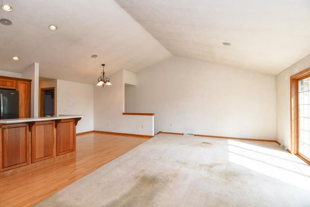 440 WOODFIELD DRIVE, Green Bay, WI 54313