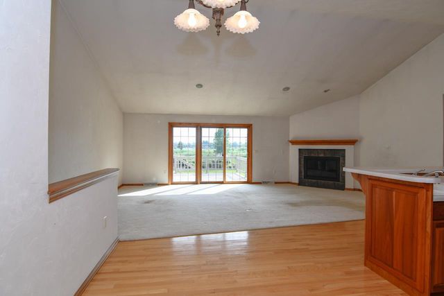 440 WOODFIELD DRIVE, Green Bay, WI 54313