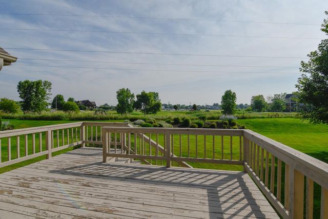 440 WOODFIELD DRIVE, Green Bay, WI 54313