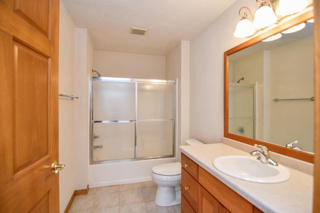 440 WOODFIELD DRIVE, Green Bay, WI 54313