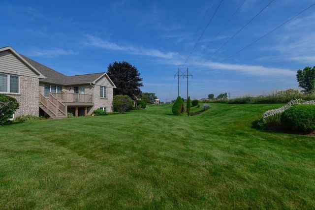 440 WOODFIELD DRIVE, Green Bay, WI 54313