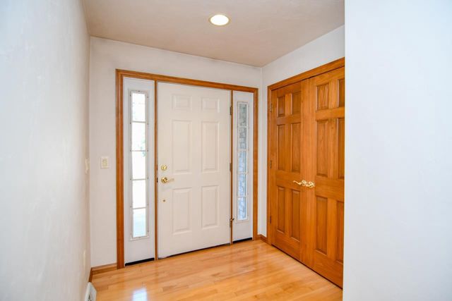440 WOODFIELD DRIVE, Green Bay, WI 54313