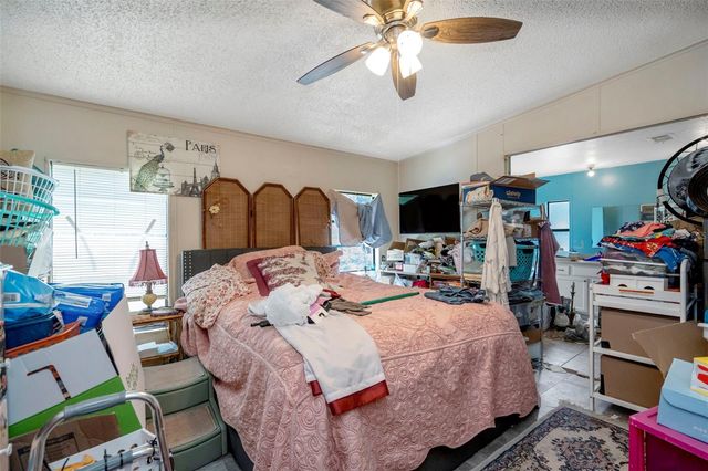 35913 VALLEYBROOK AVENUE, Zephyrhills, FL 33541