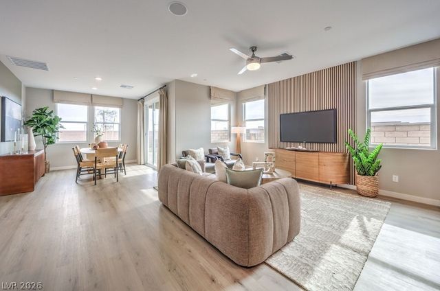 1017 Reisa Falls Drive, North Las Vegas, NV 89084