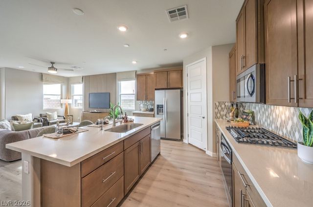 1017 Reisa Falls Drive, North Las Vegas, NV 89084