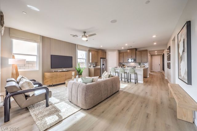 1017 Reisa Falls Drive, North Las Vegas, NV 89084