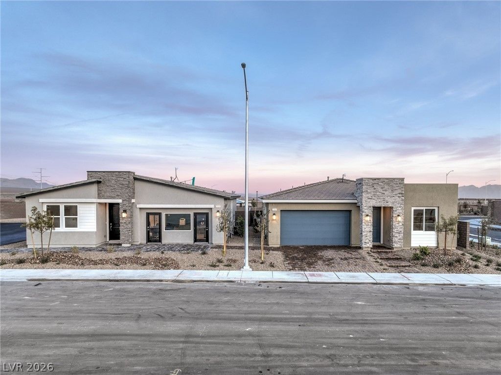 1017 Reisa Falls Drive, North Las Vegas, NV 89084