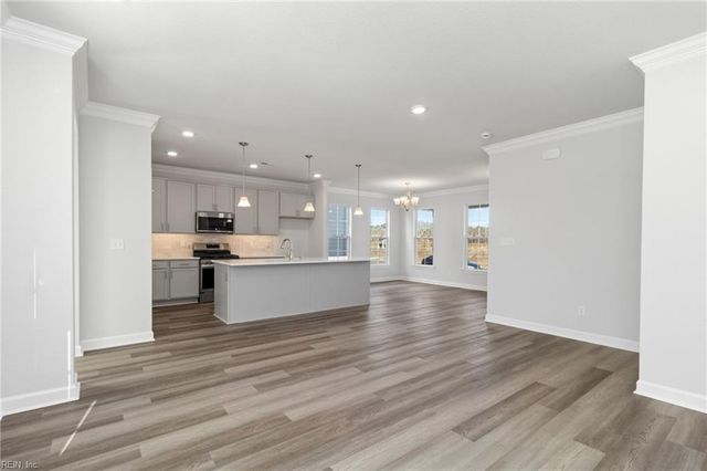 5025 Duxbury RD, Chesapeake, VA 23321