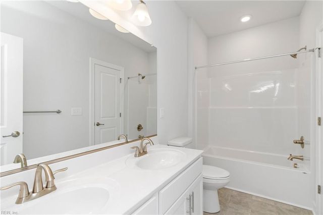 5025 Duxbury RD, Chesapeake, VA 23321