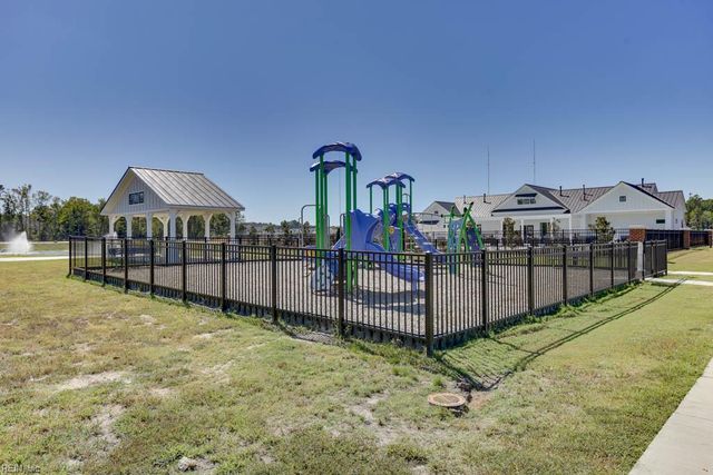 5025 Duxbury RD, Chesapeake, VA 23321