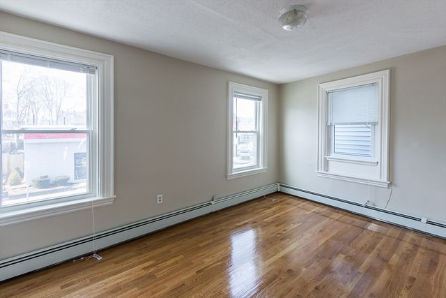 97 Bridge 2, Salem, MA 01970