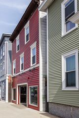 97 Bridge 2, Salem, MA 01970