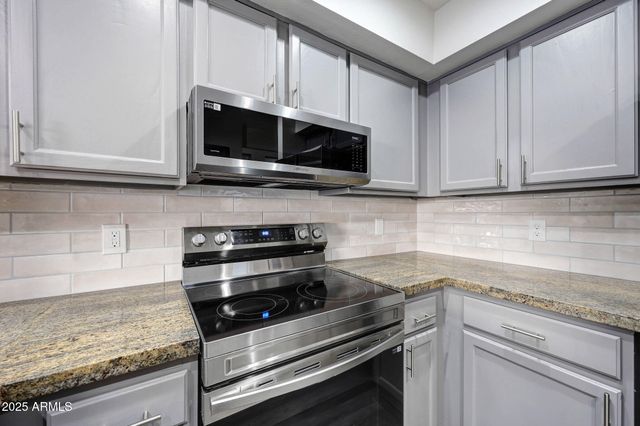 14254 N 23RD Place, Phoenix, AZ 85022