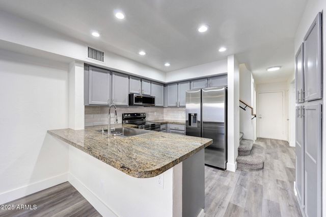 14254 N 23RD Place, Phoenix, AZ 85022