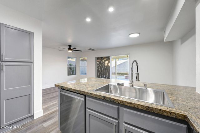 14254 N 23RD Place, Phoenix, AZ 85022