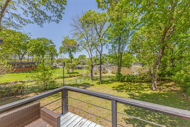 245 Ben Lacy Drive, Gun Barrel City, TX 75156