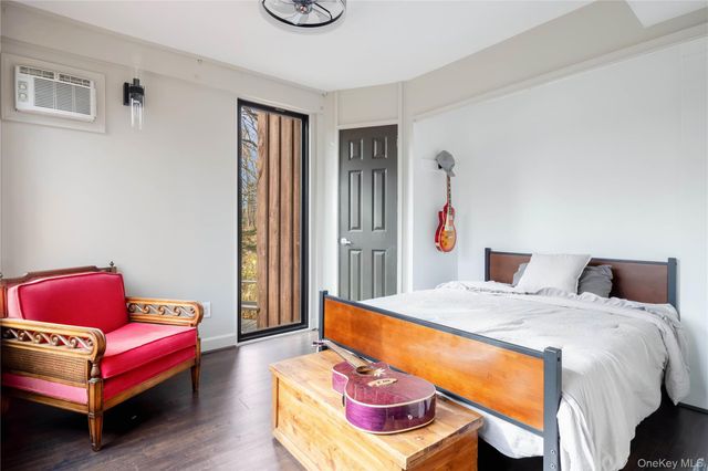 270 Sachem Hill Place, Saint James, NY 11780