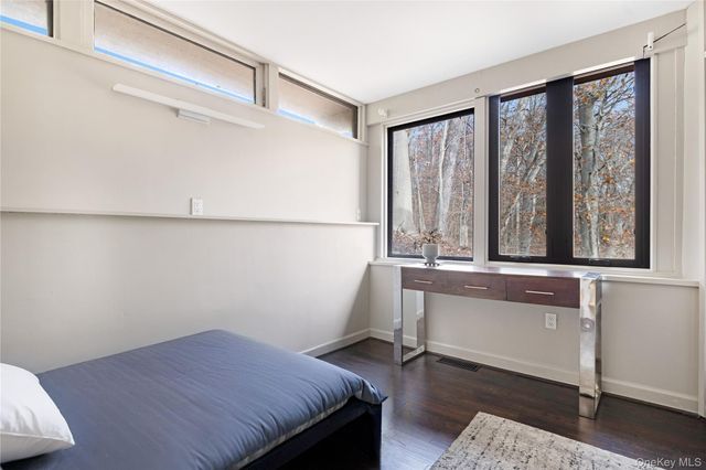 270 Sachem Hill Place, Saint James, NY 11780