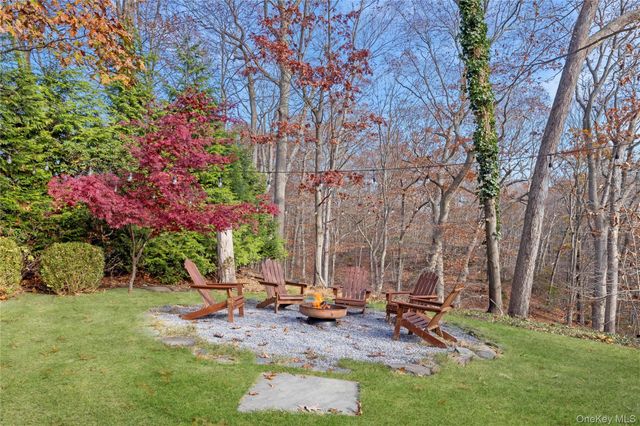 270 Sachem Hill Place, Saint James, NY 11780