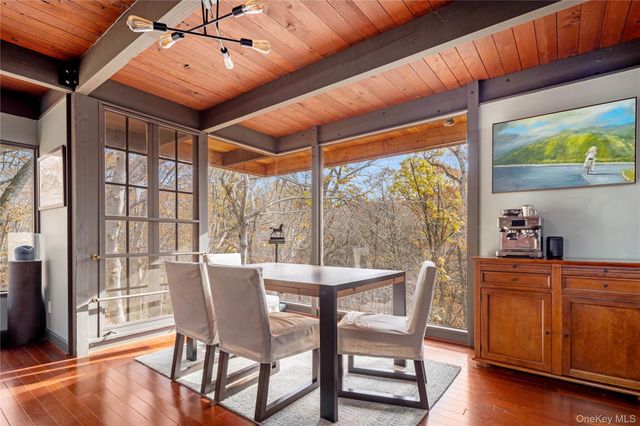 270 Sachem Hill Place, Saint James, NY 11780