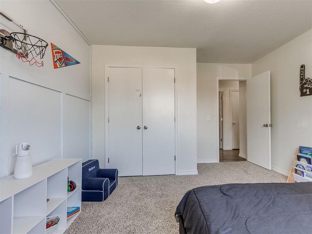 813 N Morgan Drive, Moore, OK 73160