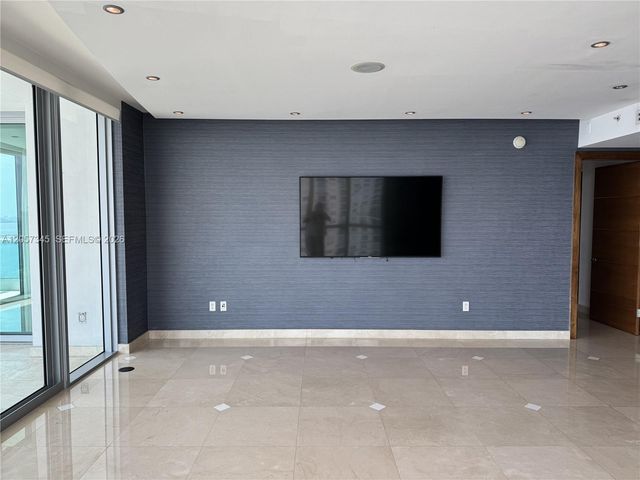 1331 Brickell Bay Dr 2801, Miami, FL 33131
