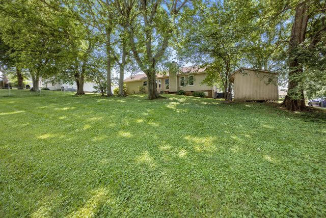 735 Jace Dr, Clarksville, TN 37040