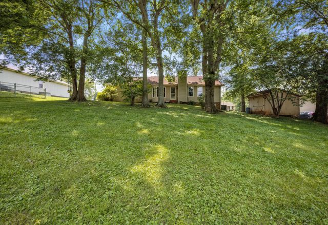735 Jace Dr, Clarksville, TN 37040
