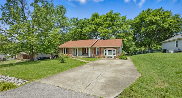 735 Jace Dr, Clarksville, TN 37040