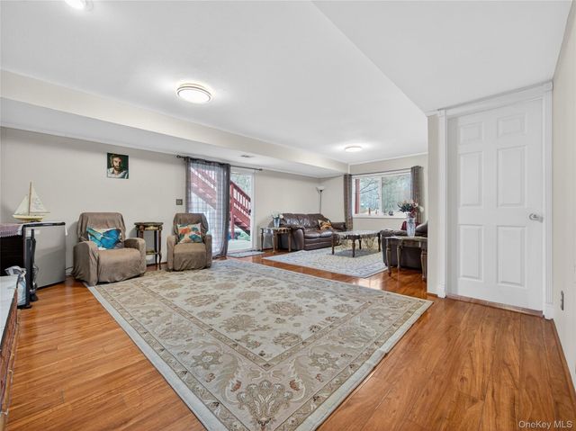 810 Haverstraw Road, Suffern, NY 10901