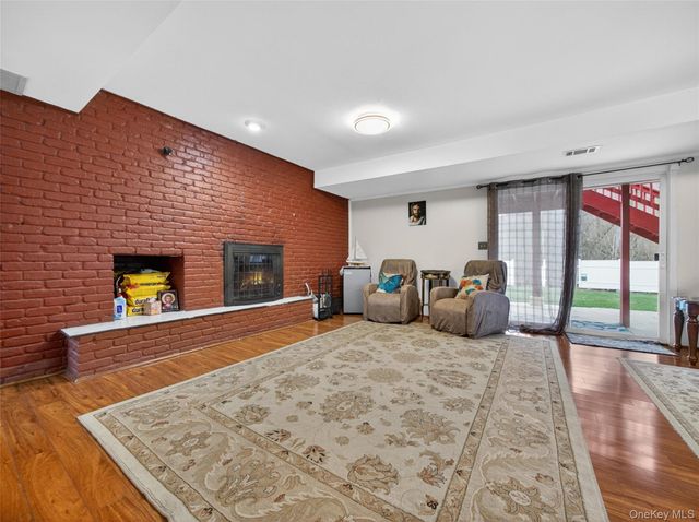 810 Haverstraw Road, Suffern, NY 10901