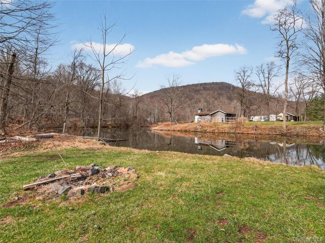 810 Haverstraw Road, Suffern, NY 10901