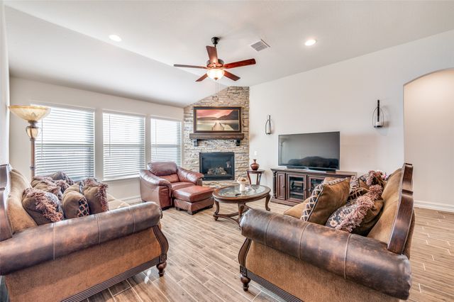 3412 Lillian Court, Celina, TX 75009