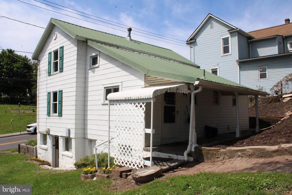 Image 13 of property listing at 514 BALTIMORE AVE, Cumberland, MD 21502